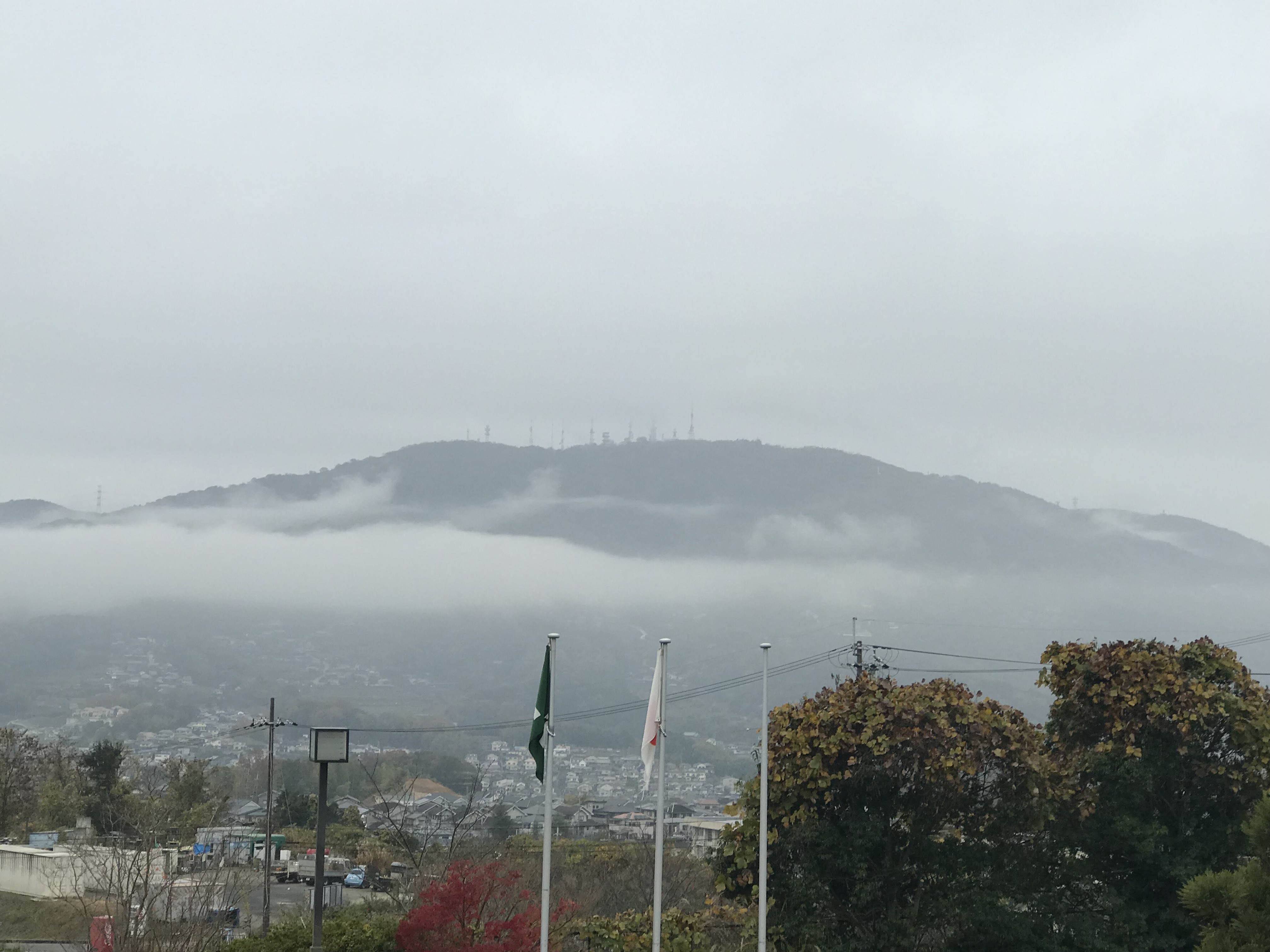 幻想的な生駒山 生駒市介護老人保健施設 やすらぎの杜 優楽